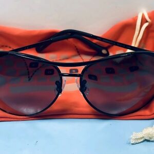 Aviator Sunglasses with Black Frame